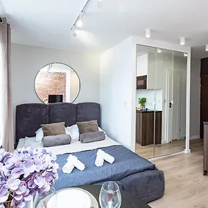 Mianowskiego 24 Red - Wifi Smart Tv W Pelni Wyposazona Kuchnia Warszawa